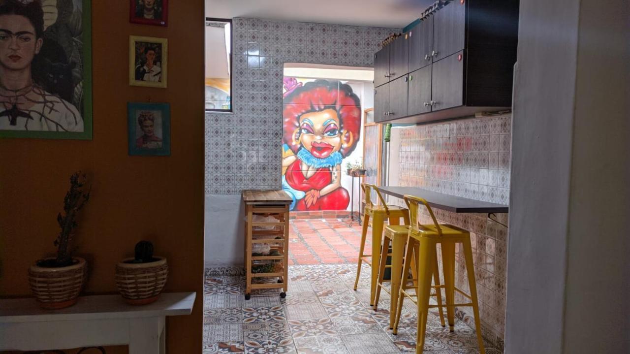 메딜린 Casa Tuvia Parque 호스텔 외부 사진